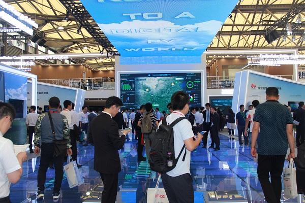 直擊SNEC2018：光伏新品哪家強？