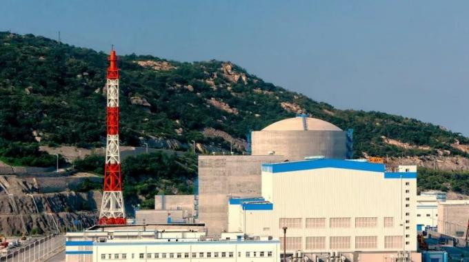 2018年9月2日11時59分，在換料機控制室操作員的遠程控制下，田灣核電4號機組第163組燃料組件緩緩裝入堆芯，標志著4號機組首次裝料作業完成，為按計劃開展4號機組后續調試和投產任務奠定了基礎。